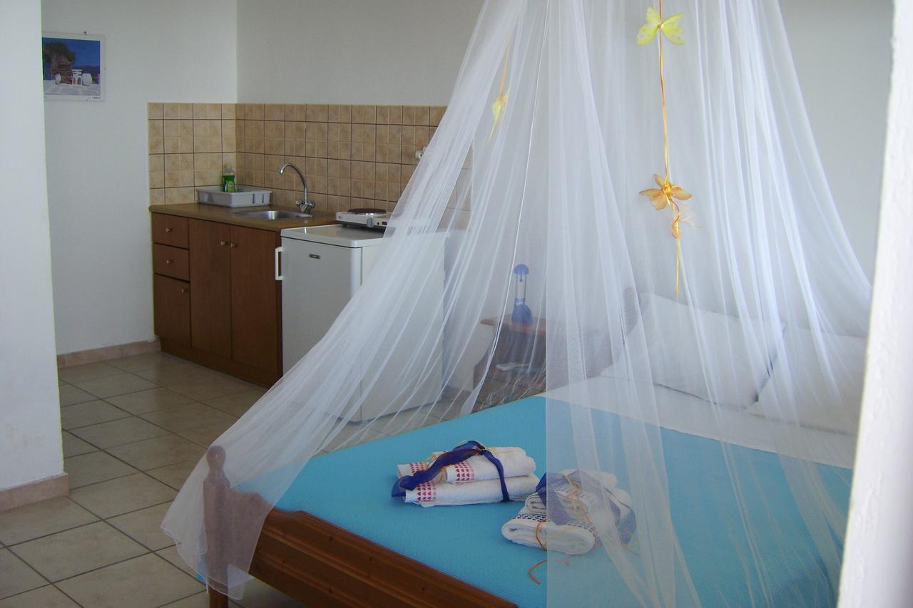 Studios Avra Akhladherí Esterno foto